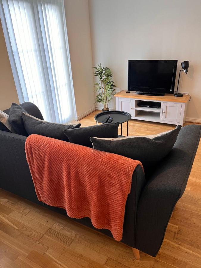 At Home In The City Serviced Apartments Newport Exteriör bild
